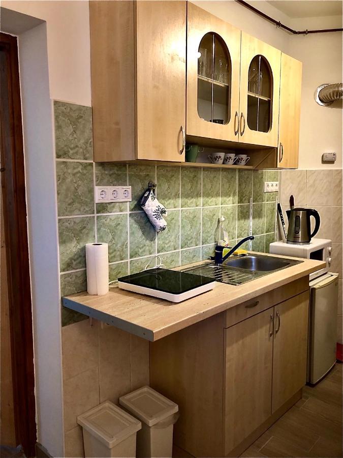 L&R Apartment Győr Esterno foto